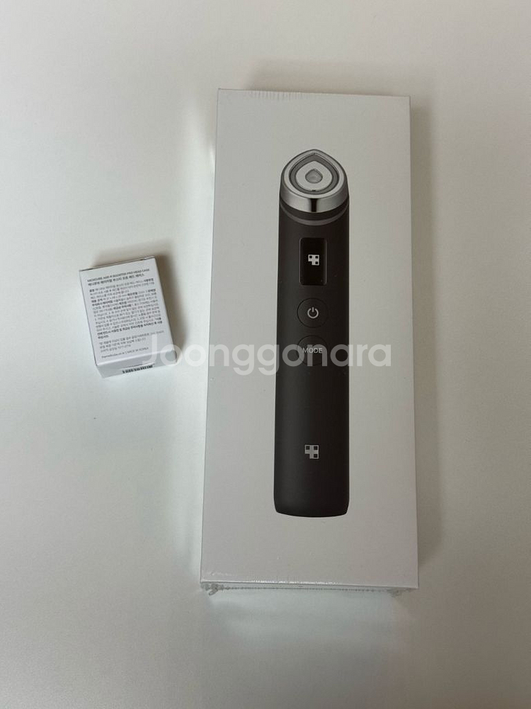 메디큐브 에이지알 부스터 프로 미개봉새상품 (보호캡)--1