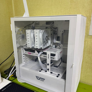 rtx5070 라이젠 7800x3d 컴퓨터 판매합니다