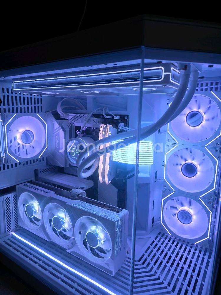 9800X3D RTX5080 Y70본체 팝니다--0