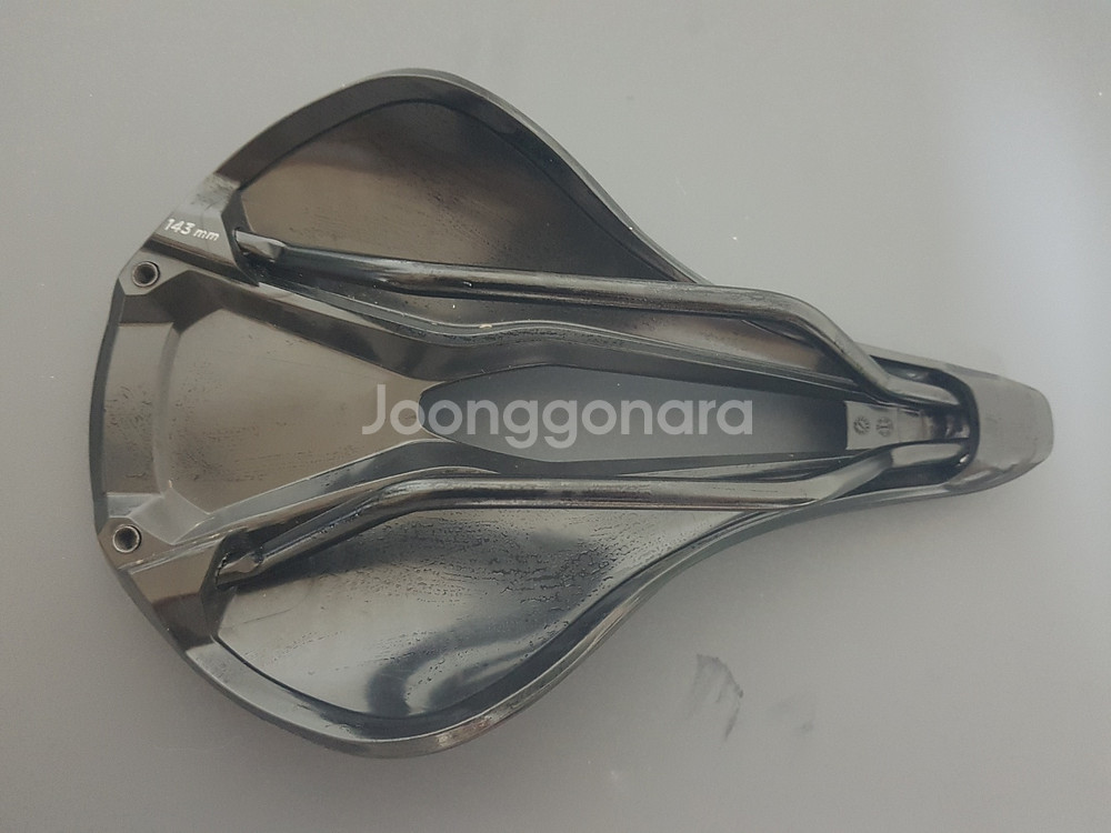스페셜라이즈드 파워 콤프 안장 143MM--5