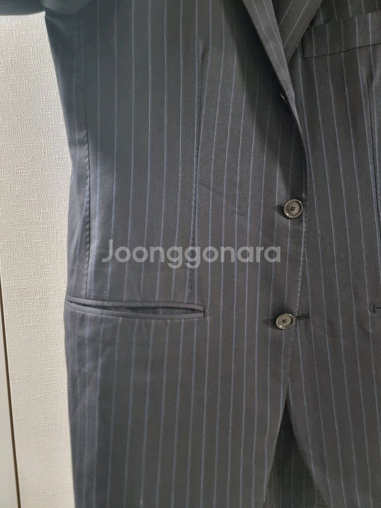 소버린 찰스 클레이튼 다크네이비 스트라이프 수트--2