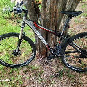 Trek MTB 자전거(FULL XT) 팝니다