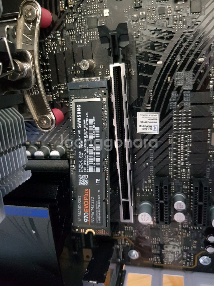 화이트 컴퓨터 Ryzen 9600x RTX3060 B6--5