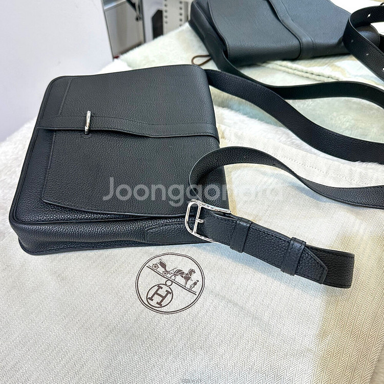 에르메스 스티브라이트 메신져백 블랙U각인-G093001--6