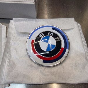 BMW G바디용 50주년 본넷, 트렁크 엠블럼 (택포