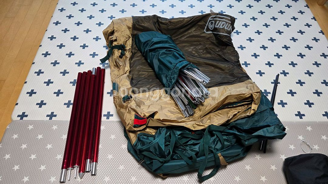 콜맨 터프 스크린타프 판매합니다.--1