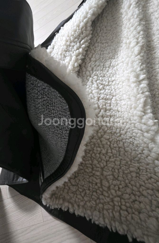 소윰 이태리 램스킨 양가죽 무스탕 soyoom--8