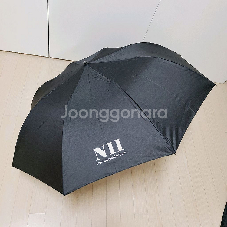니 NII 블랙 2단 자동 우산 생활용품 로고 검정색--2