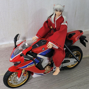 오토바이 피규어 혼다 CBR1000RR 1:9