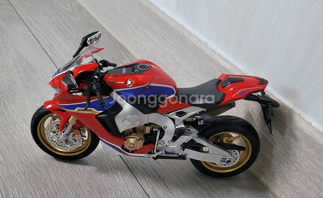 오토바이 피규어 혼다 CBR1000RR 1:9--3