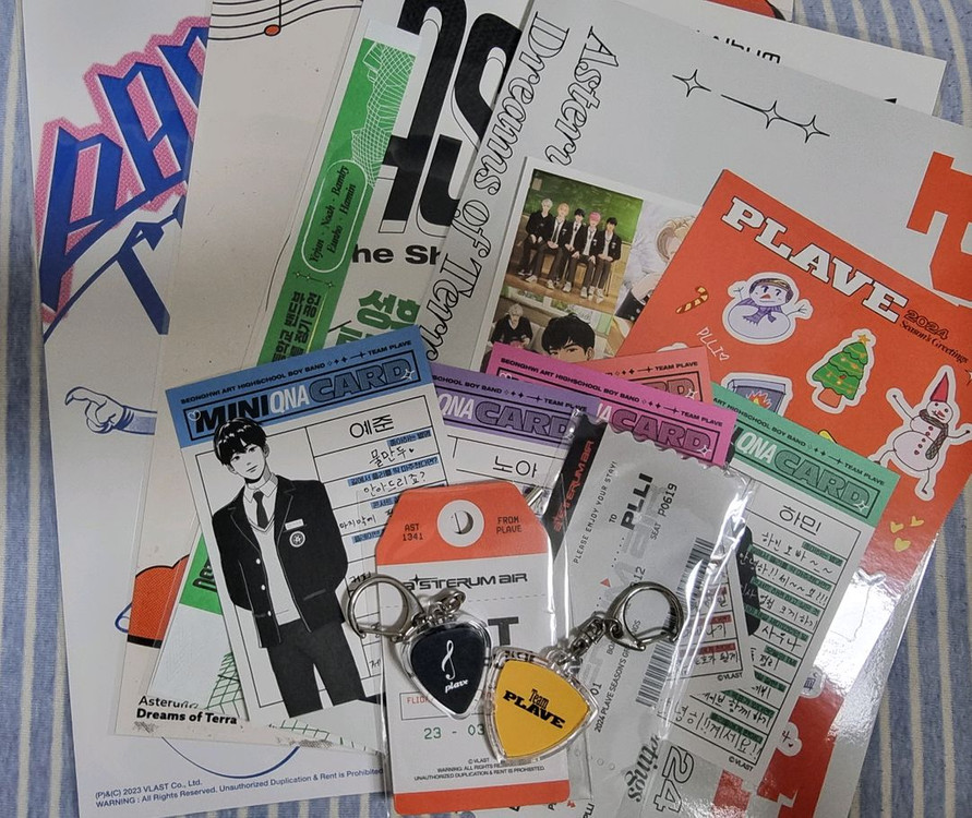 플레이브 1기 멤버십키트&2024 시즌그리팅 일괄 양도 이미지