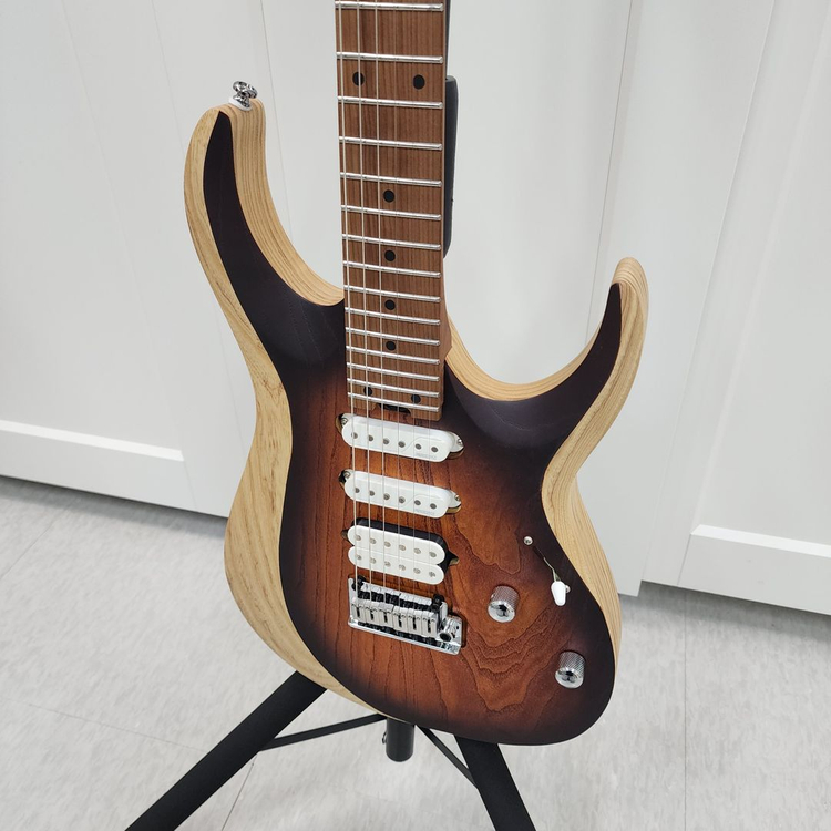 콜트 일렉기타 X700 Triality OPVB--3