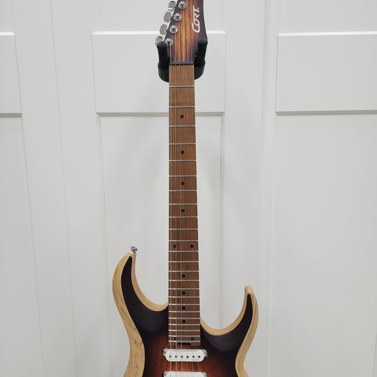 콜트 일렉기타 X700 Triality OPVB--6