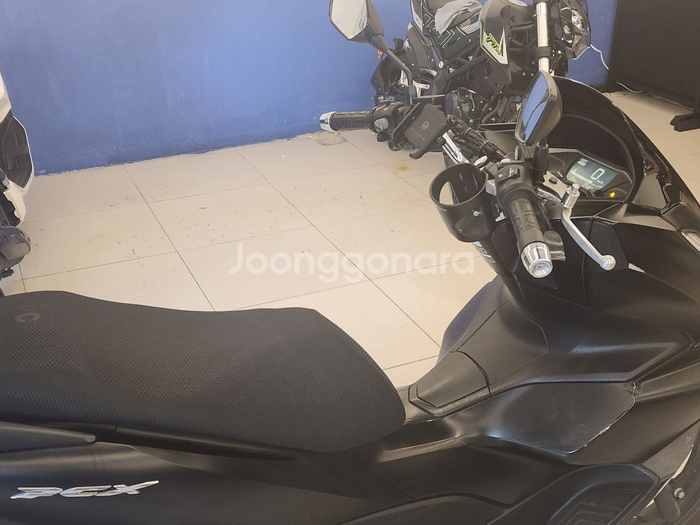 pcx125 22년씩 꿀매물--3