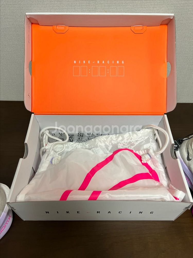 나이키 알파플라이3 하이퍼핑크 판매합니다.--2