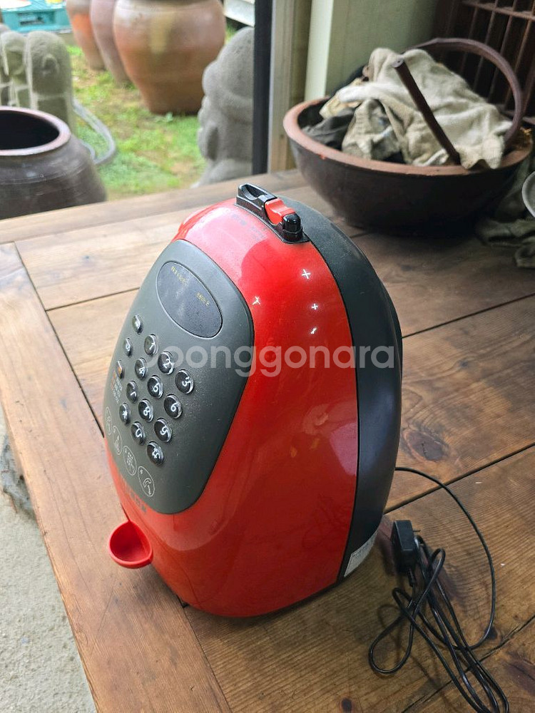 빨강색 공중전화기--2