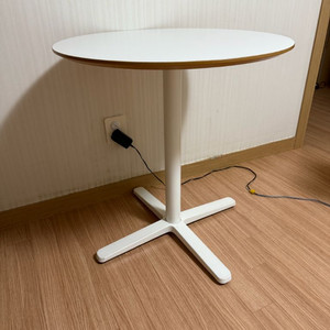 이케아 빌스타 테이블