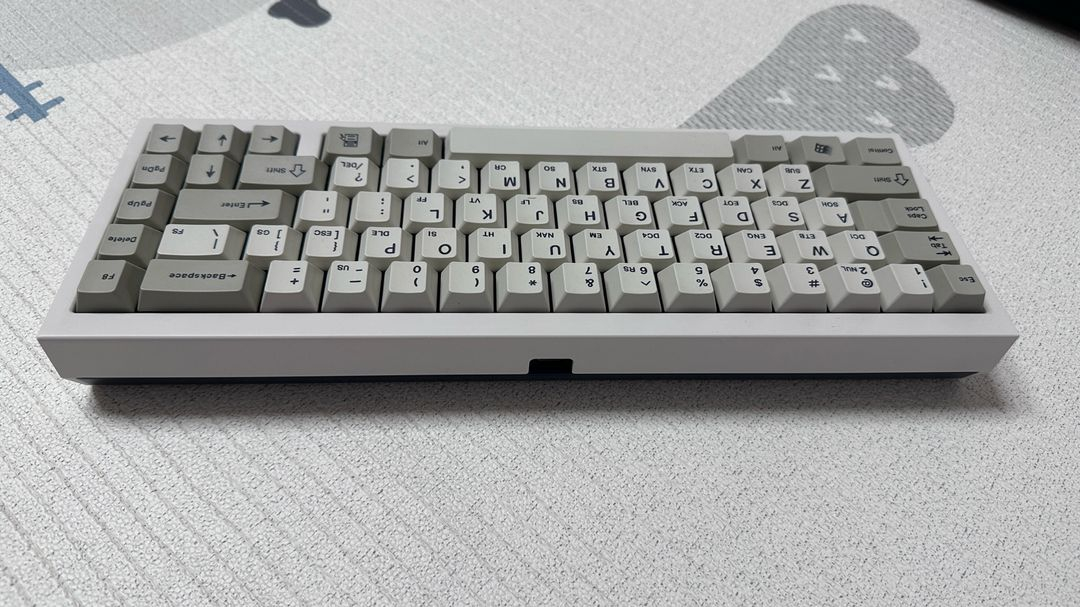 QK65 v1 r2 커스텀 키보드 이미지