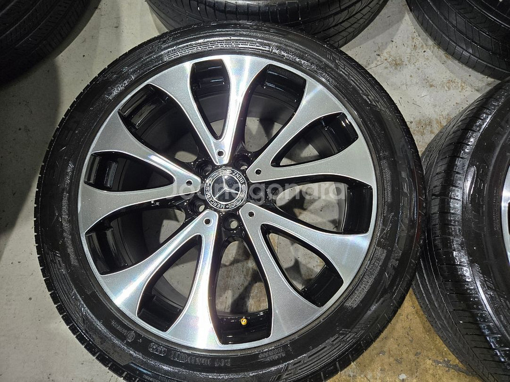 w213 벤츠e클래스 익스클루시브 18인치 휠타이어--4