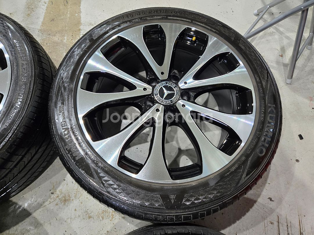 w213 벤츠e클래스 익스클루시브 18인치 휠타이어--2