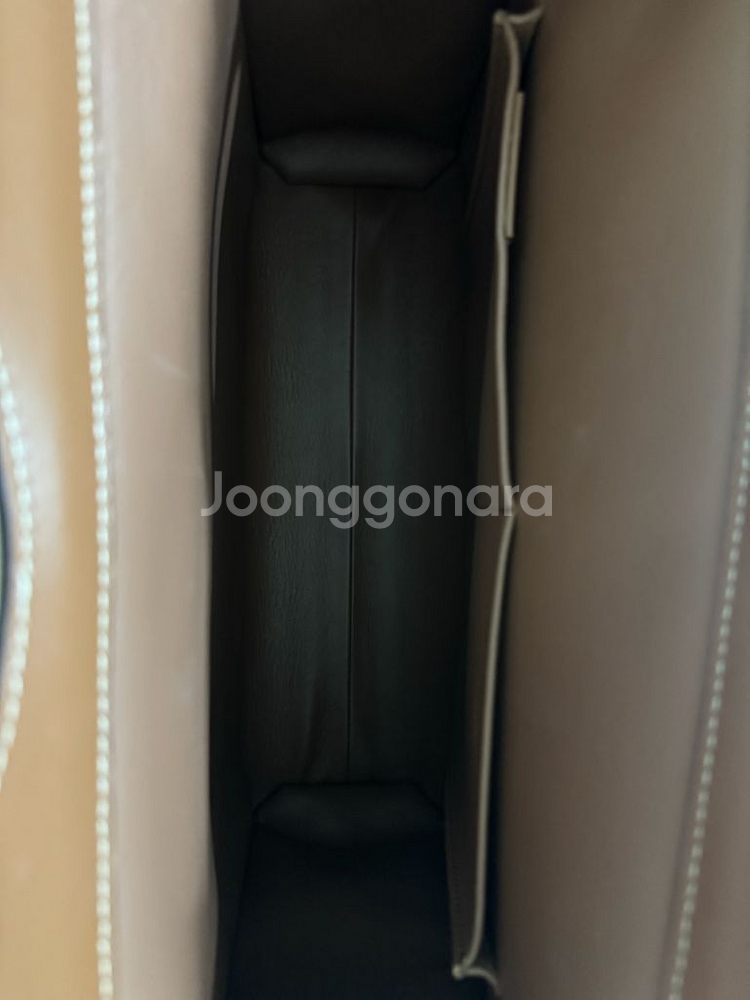 버버리 투톤 캔버스 포켓백 미디움사이즈 판매합니다.--4