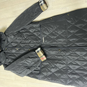 버버리 롱퀼팅 파크게이트 블랙xs