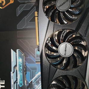 기가바이트 라데온 rx6650xt 3열 팝니다.