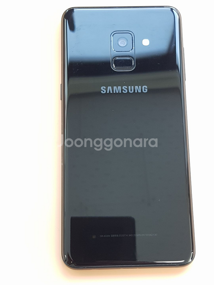 갤럭시A8 32G 18년식 블랙(A530) 무잔상--1