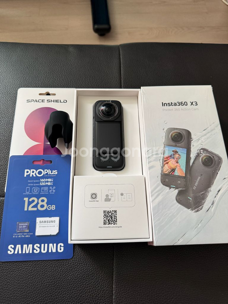 Insta360 X3 액션캠 거의 새 상품급 팝니다--1