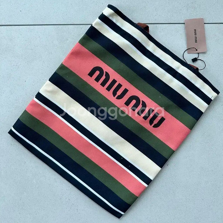 미우미우 에코백--1