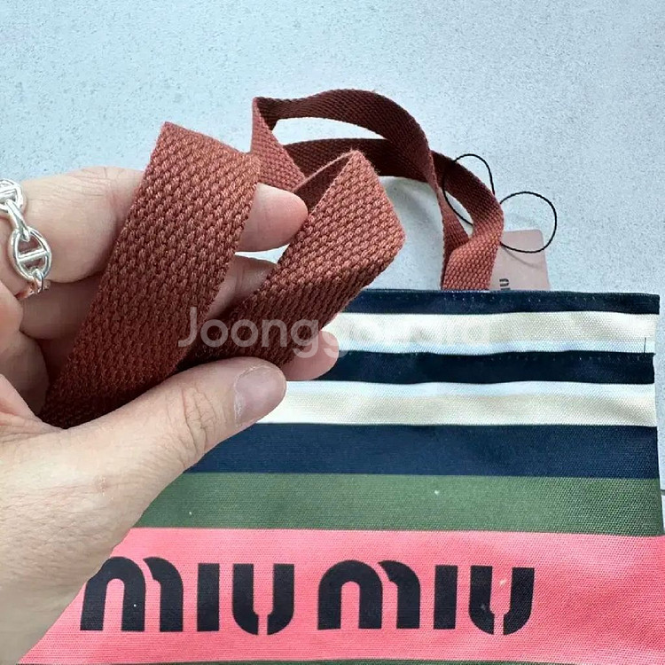 미우미우 에코백--4