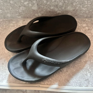 디스커버리 블랙 쪼리 280