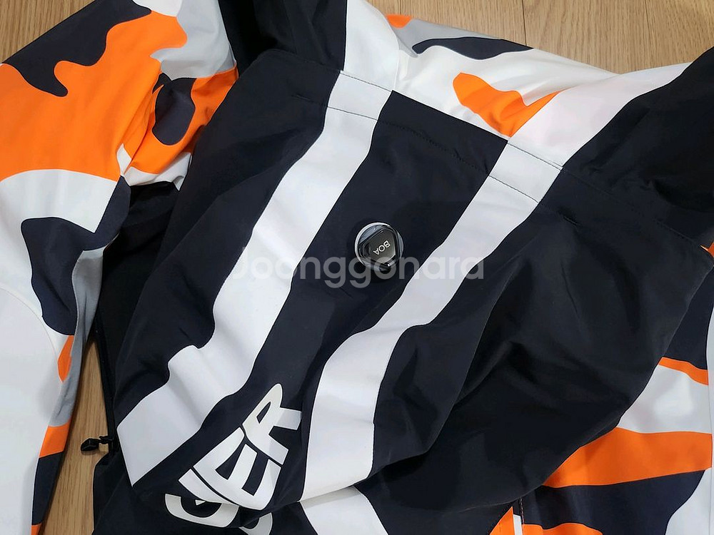 보그너 스키 보드 패딩팝니다--4