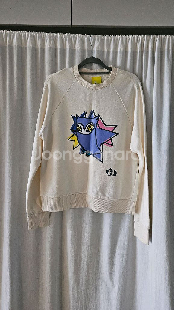 럭키슈에뜨 맨투맨 스웻셔츠--2