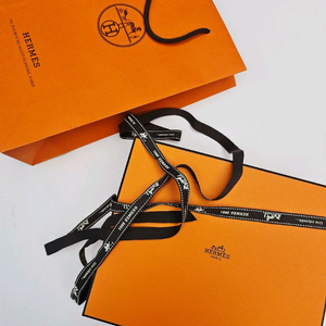 에르메스 파우치박스와 쇼핑백, 리본끈