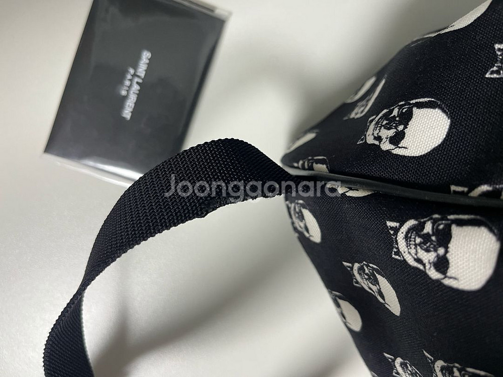 정품 생로랑 백팩--8