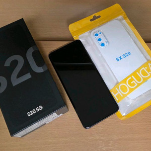 갤럭시 S20 깔끔