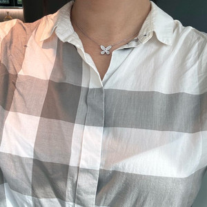 고급스러운 나비 목걸이 18K 화이트골드 랩다이아