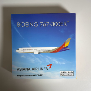 [1:400]아시아나 B767-300ER(HL7248)