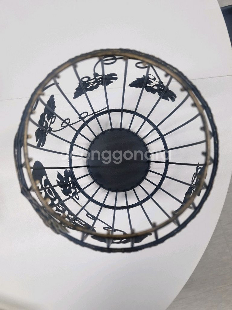 철제 모양 앤틱 빈티지 느낌 새장입니다 A--3