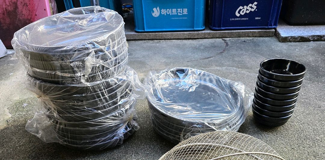 (새제품)원형그릇 국물그릇 직사각접시 간장종지--2