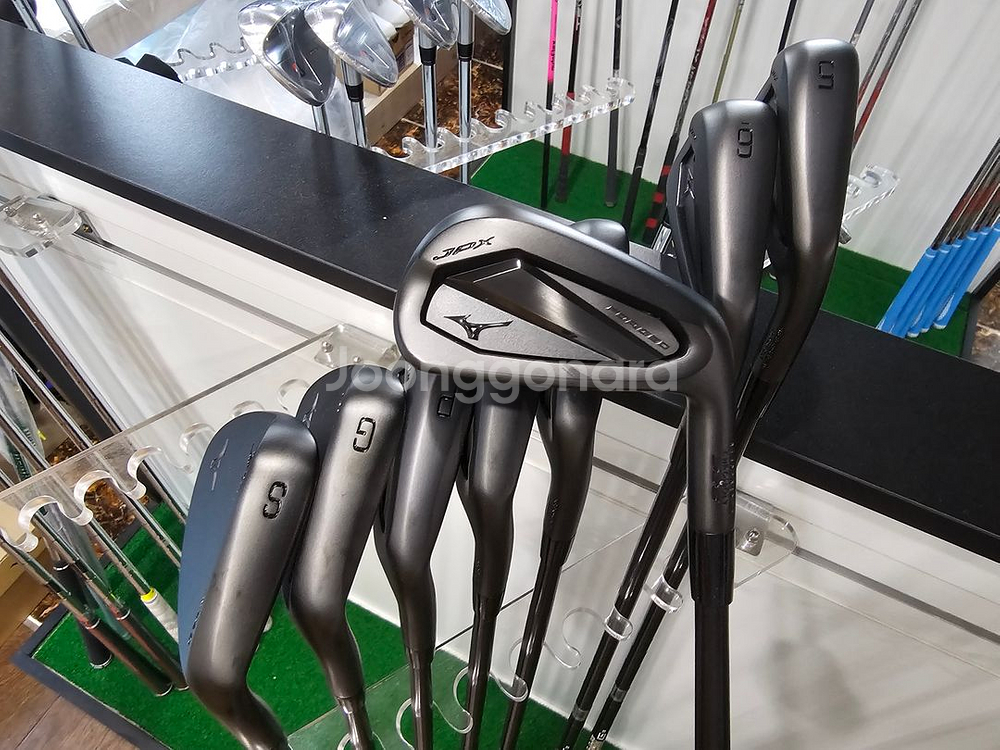 미즈노 JPX925포지드 블랙 한정판--7
