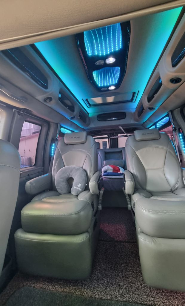 익스프레스밴 12년식 9인승 팝니다--5