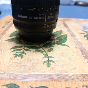 니콘 AF NIKKOR 50mm 1:1.8 렌즈