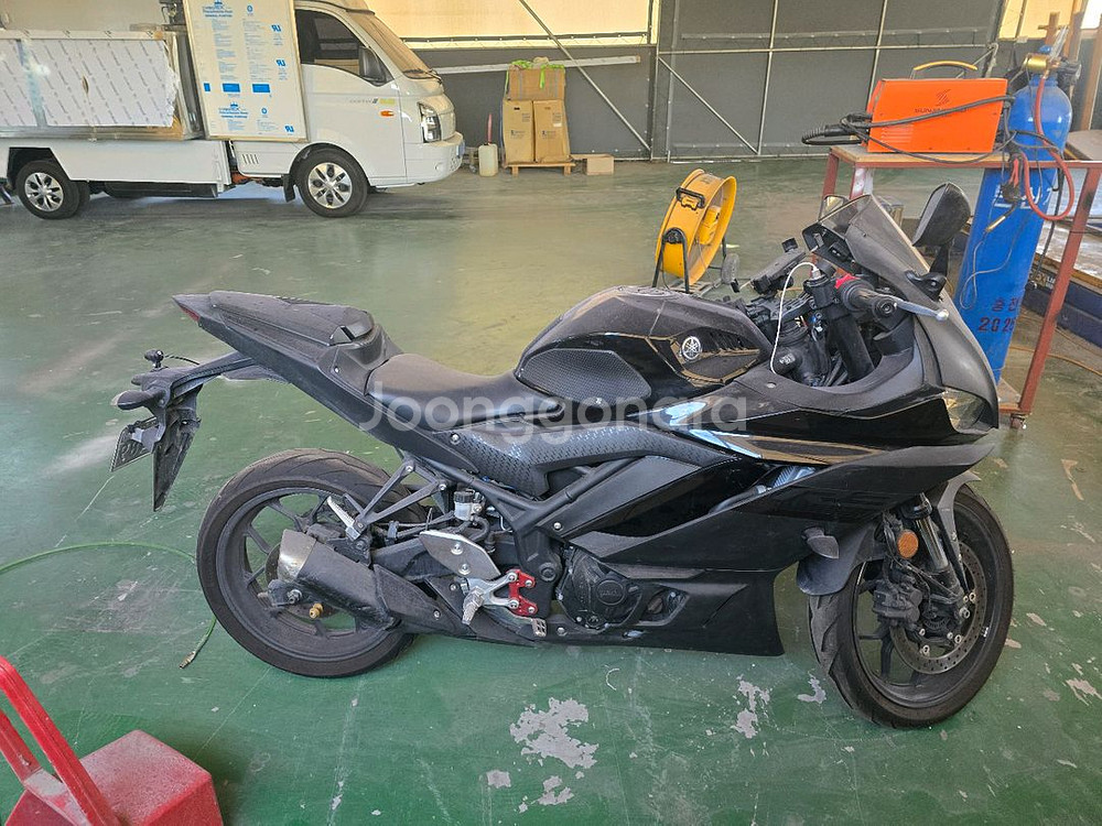 야마하 YZF-R3--1