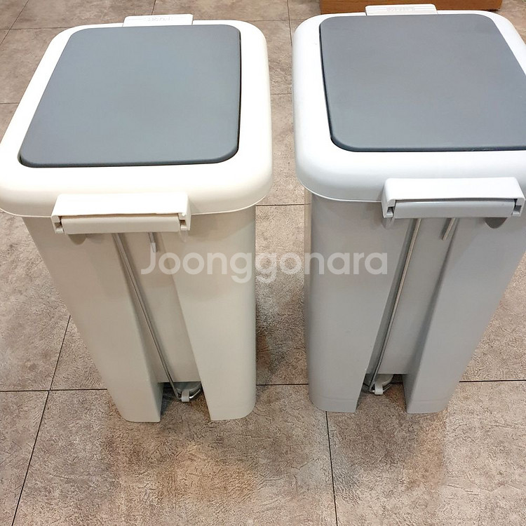 샤바스클린업 페달휴지통 30L 팝니다.--5