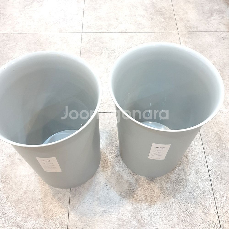 샤바스클린업 페달휴지통 30L 팝니다.--8