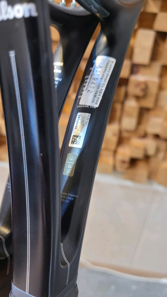 윌슨 A급 테니스라켓 RF pro1 3그립 팝니다 이미지