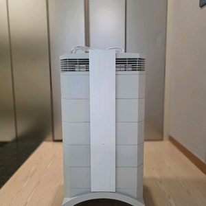 IQAir 공기청정기 250 판매합니다