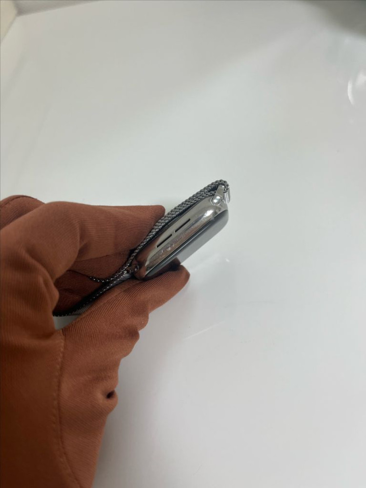 애플워치 시리즈 4 스테인리스 스틸 44mm 및 액세서 이미지